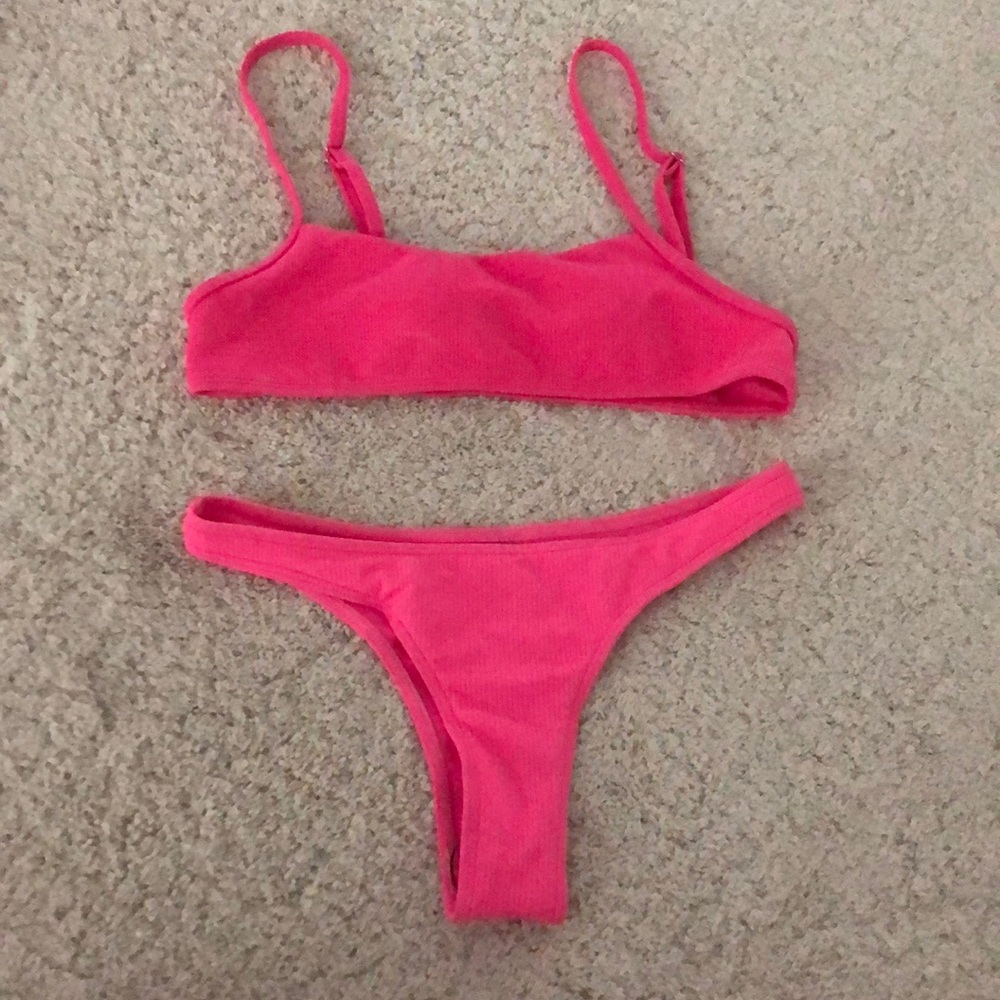 SunnyBunny Bikini Set!